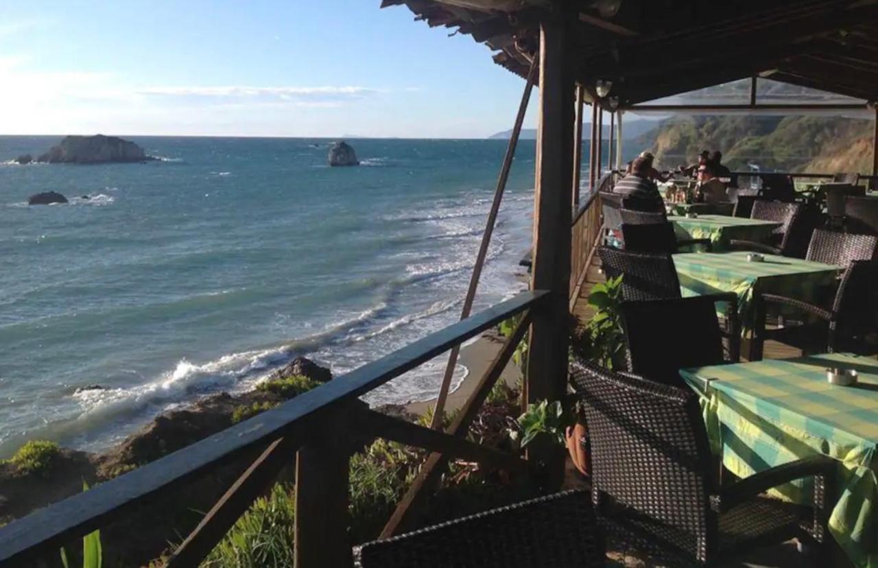 Stefanias Prasoudi Beach Ágios Matthaíos Esterno foto